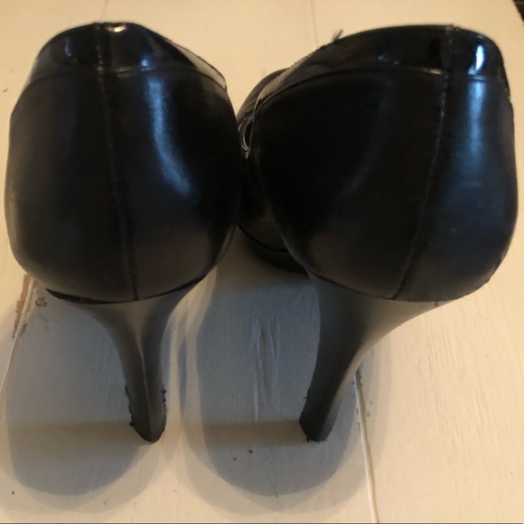 BCBG leather pumps - Picture 3 of 5